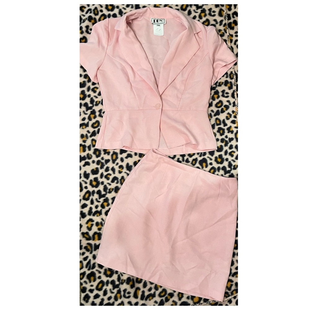 Vintage from the 90’s 2 pc womens skirt set size 7/8